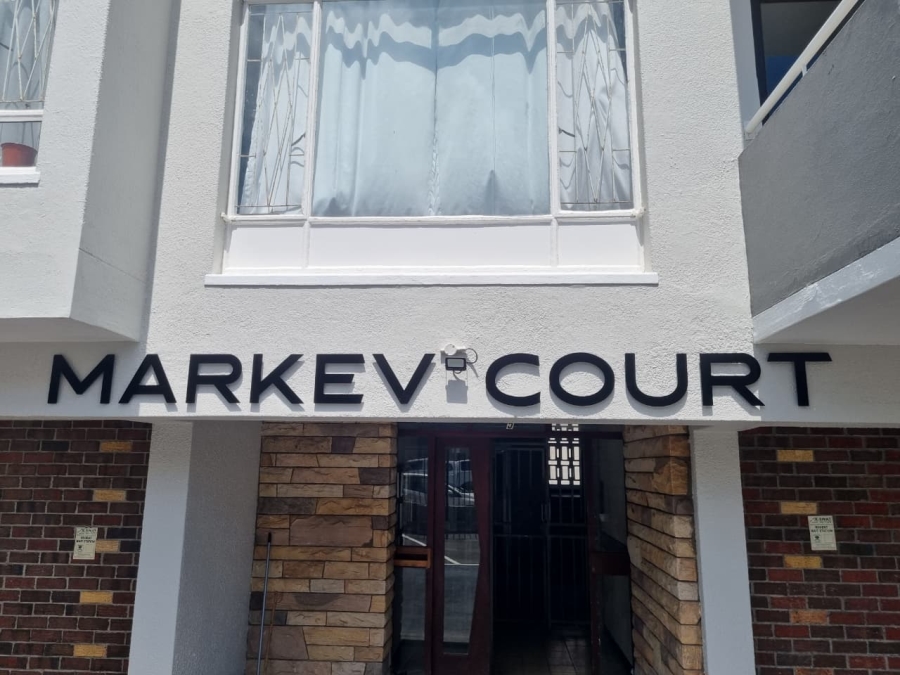 To Let 1 Bedroom Property for Rent in Tamboerskloof Western Cape